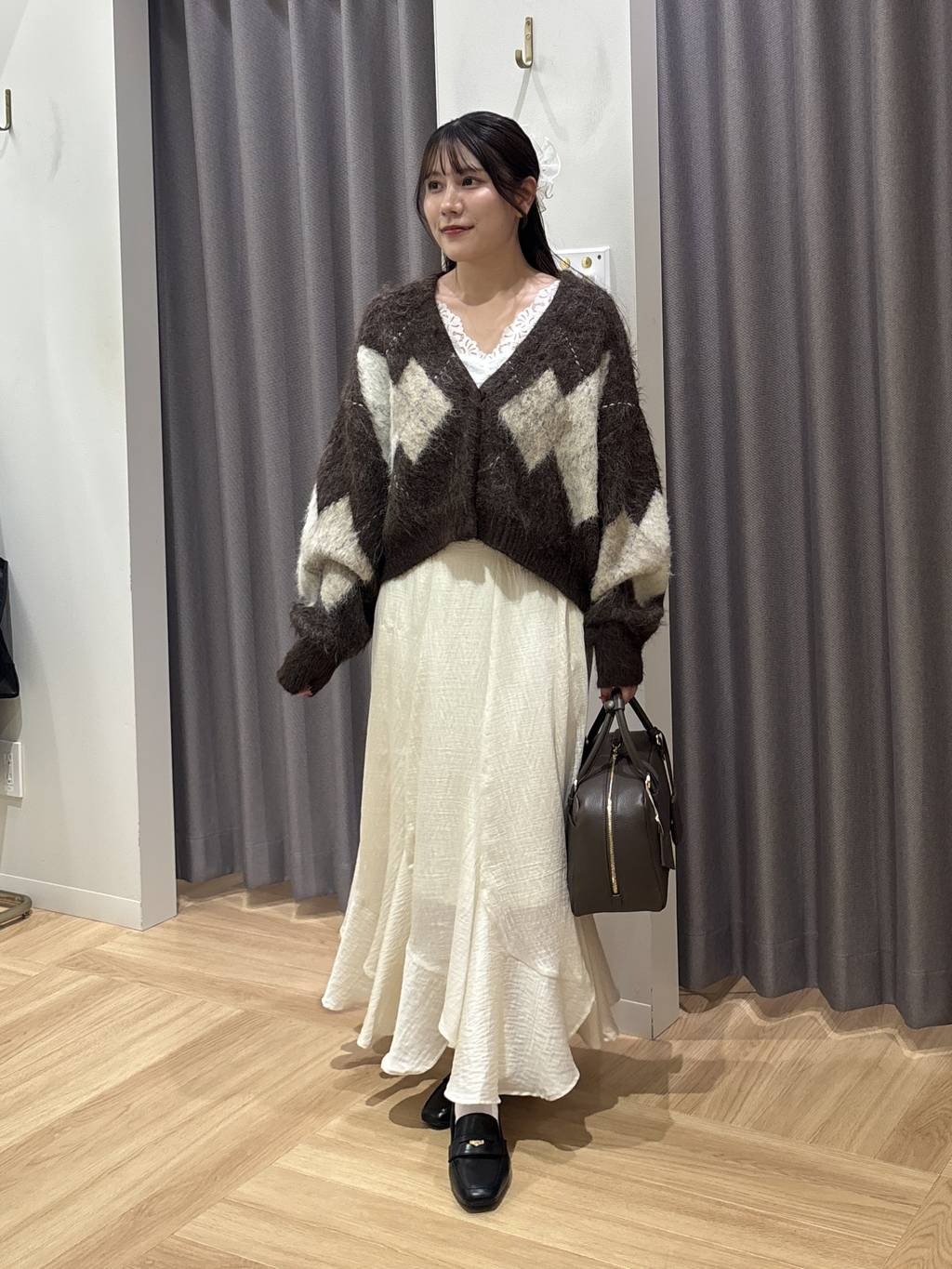 mysty womanのカップ付きレースタンクを使ったコーディネートを紹介します。｜Rakuten Fashion(楽天ファッション／旧楽天ブランドアベニュー)6465874