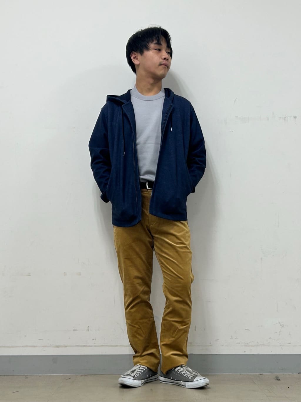 TAKEO KIKUCHIの【JUST ONE LAYER】ダウンファブリックZIPパーカーを使ったコーディネートを紹介します。｜Rakuten Fashion(楽天ファッション／旧楽天ブランドアベニュー)6468661