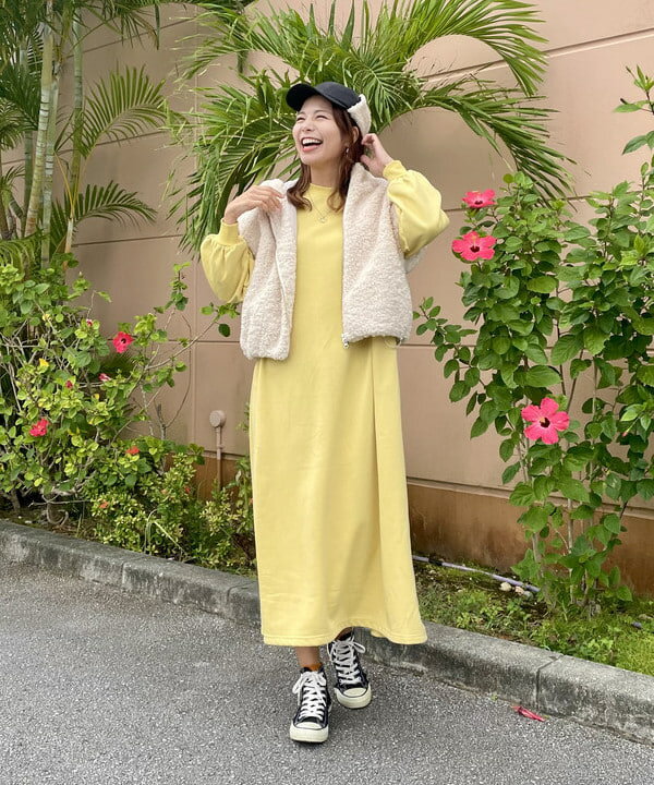 BEAMS HEARTのオーバーサイズ スウェットワンピースを使ったコーディネートを紹介します。｜Rakuten Fashion(楽天ファッション／旧楽天ブランドアベニュー)6468915