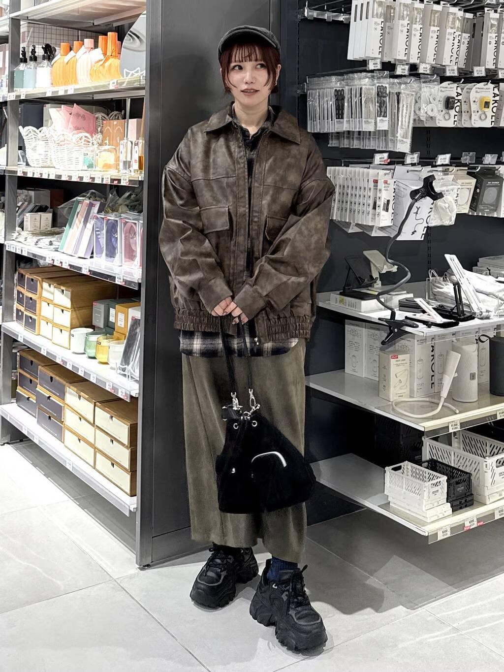 LAKOLEのFLジップブルゾンを使ったコーディネートを紹介します。｜Rakuten Fashion(楽天ファッション／旧楽天ブランドアベニュー)6469802