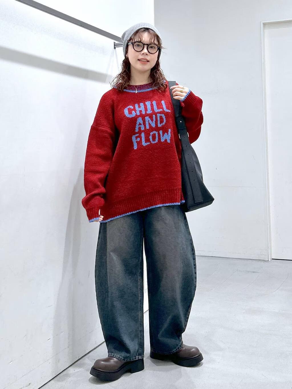 LAKOLEのロゴモールジャガードニットプルオーバーを使ったコーディネートを紹介します。｜Rakuten Fashion(楽天ファッション／旧楽天ブランドアベニュー)6470029