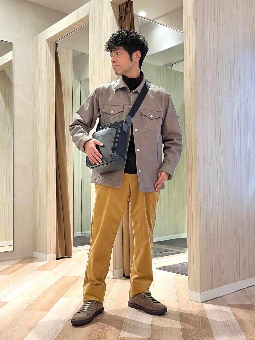 TAKEO KIKUCHIの【JUST ONE LAYER】ダウンファブリック ブルゾンを使ったコーディネートを紹介します。｜Rakuten Fashion(楽天ファッション／旧楽天ブランドアベニュー)6470741
