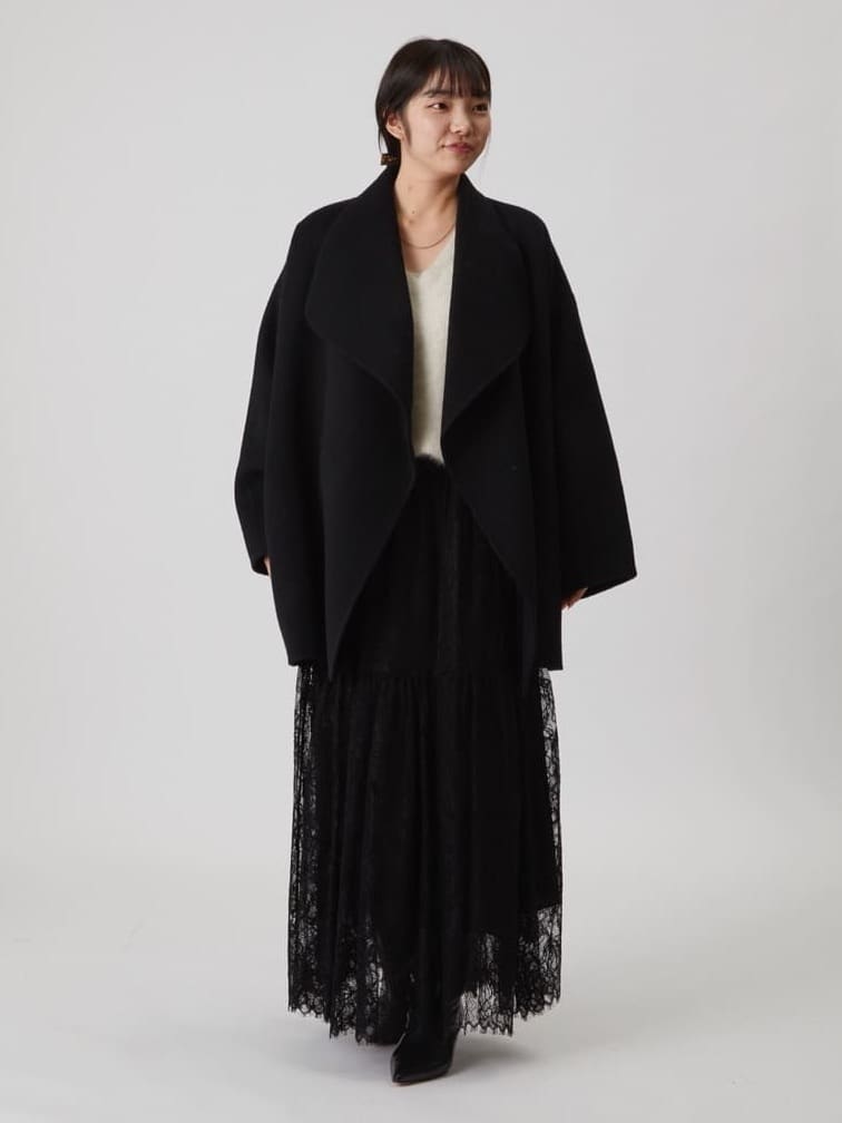 1er ArrondissementのFOXカシミアVネックプルオーバーを使ったコーディネートを紹介します。｜Rakuten Fashion(楽天ファッション／旧楽天ブランドアベニュー)6471003