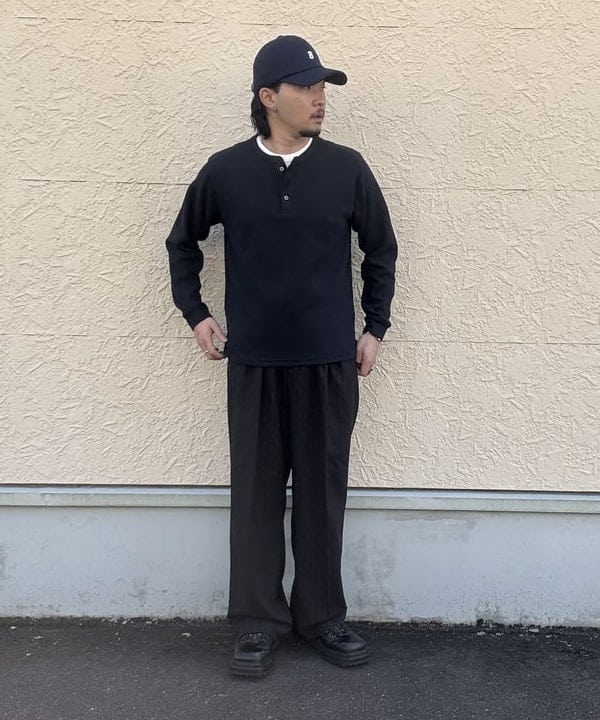 BEAMS HEARTのポリエステルレーヨン 2タック ワイドパンツを使ったコーディネートを紹介します。｜Rakuten Fashion(楽天ファッション／旧楽天ブランドアベニュー)6473892