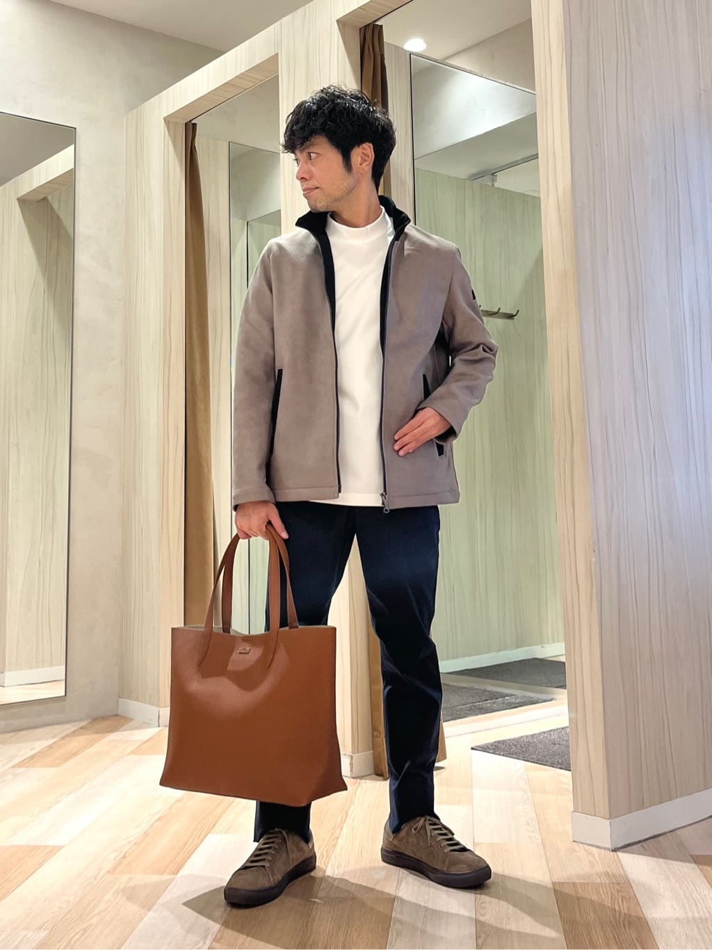 TAKEO KIKUCHIの【JUST ONE LAYER】ダウンファブリック ジップアップ フード ブルゾンを使ったコーディネートを紹介します。｜Rakuten Fashion(楽天ファッション／旧楽天ブランドアベニュー)6473992