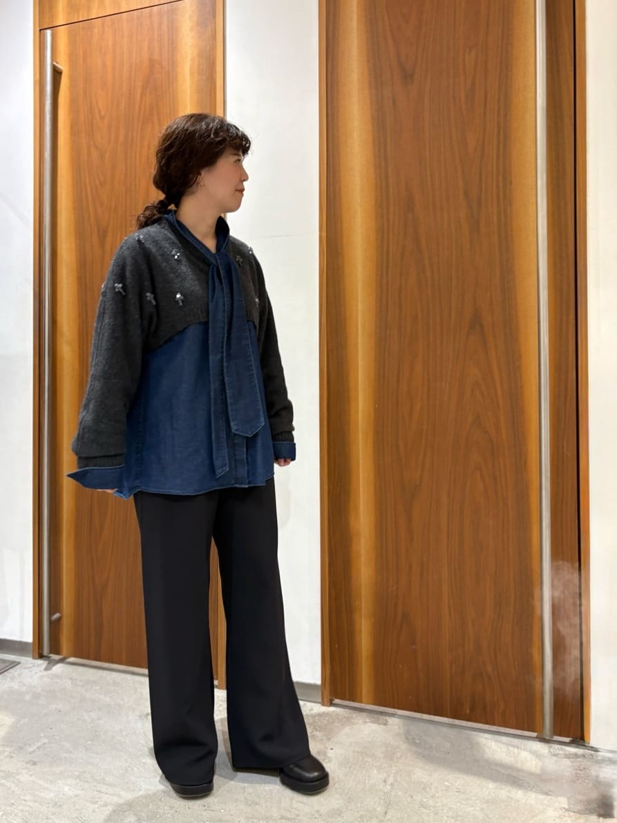 GALLARDAGALANTEのデニムボウタイブラウスを使ったコーディネートを紹介します。｜Rakuten Fashion(楽天ファッション／旧楽天ブランドアベニュー)6475763