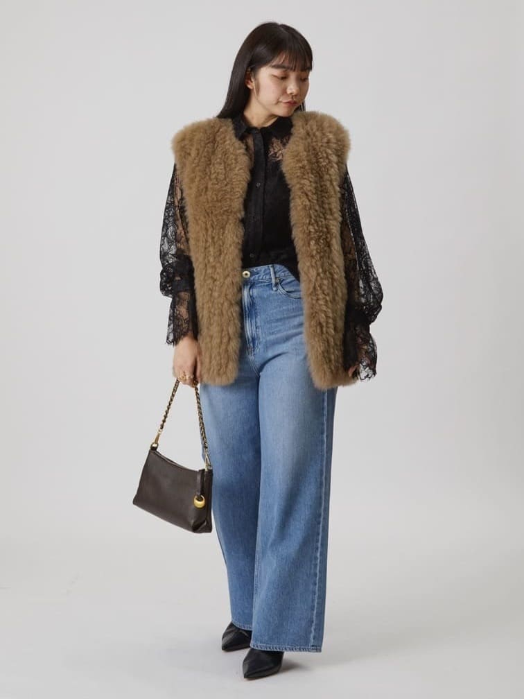 1er Arrondissementの<upper hights / アッパーハイツ>"THE LARA"デニムパンツを使ったコーディネートを紹介します。｜Rakuten Fashion(楽天ファッション／旧楽天ブランドアベニュー)6477307