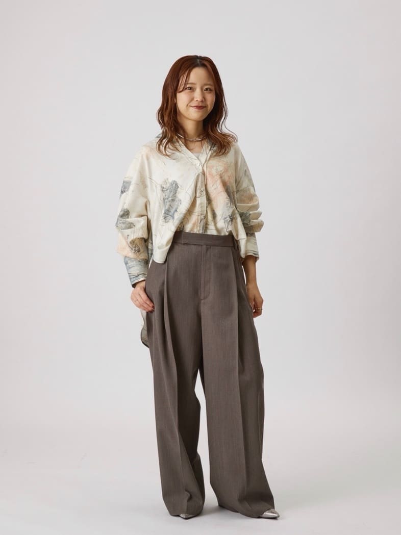 1er Arrondissementのアートプリントシャツを使ったコーディネートを紹介します。｜Rakuten Fashion(楽天ファッション／旧楽天ブランドアベニュー)6477308