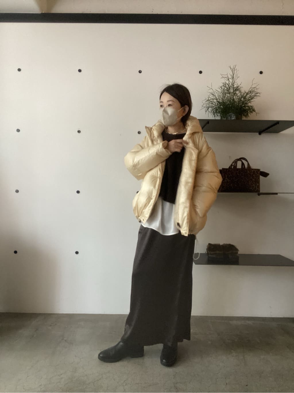 GALLARDAGALANTEの【手洗い可能】ストレッチサテンタイトスカートを使ったコーディネートを紹介します。｜Rakuten Fashion(楽天ファッション／旧楽天ブランドアベニュー)6479254