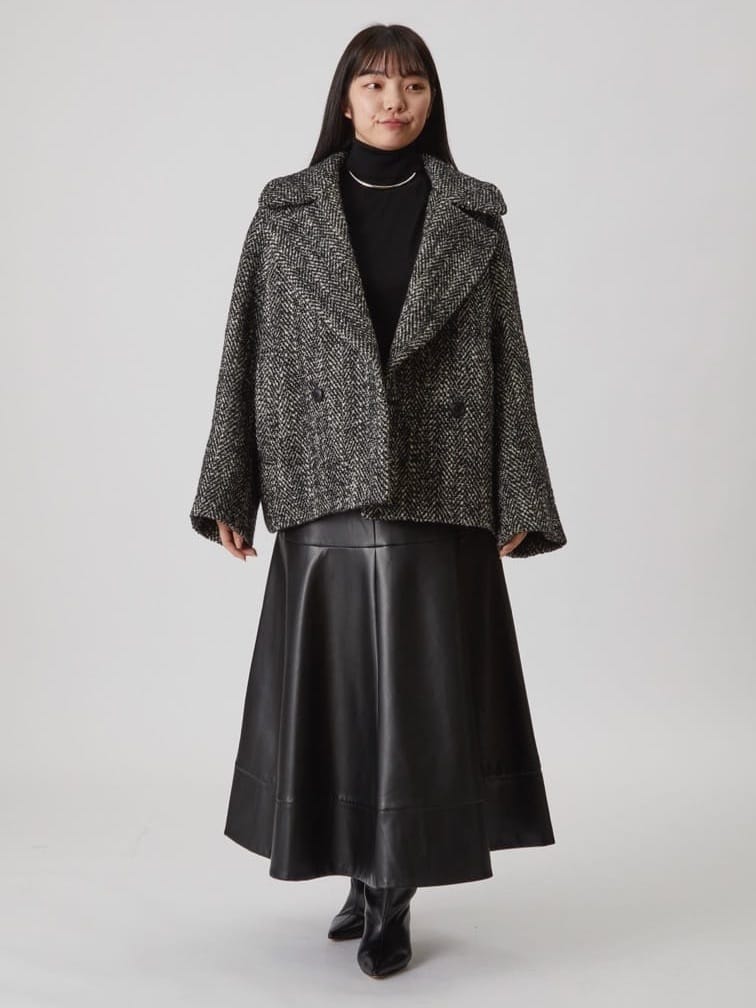 1er Arrondissementのへリンボンラメツイードショートコートを使ったコーディネートを紹介します。｜Rakuten Fashion(楽天ファッション／旧楽天ブランドアベニュー)6480366