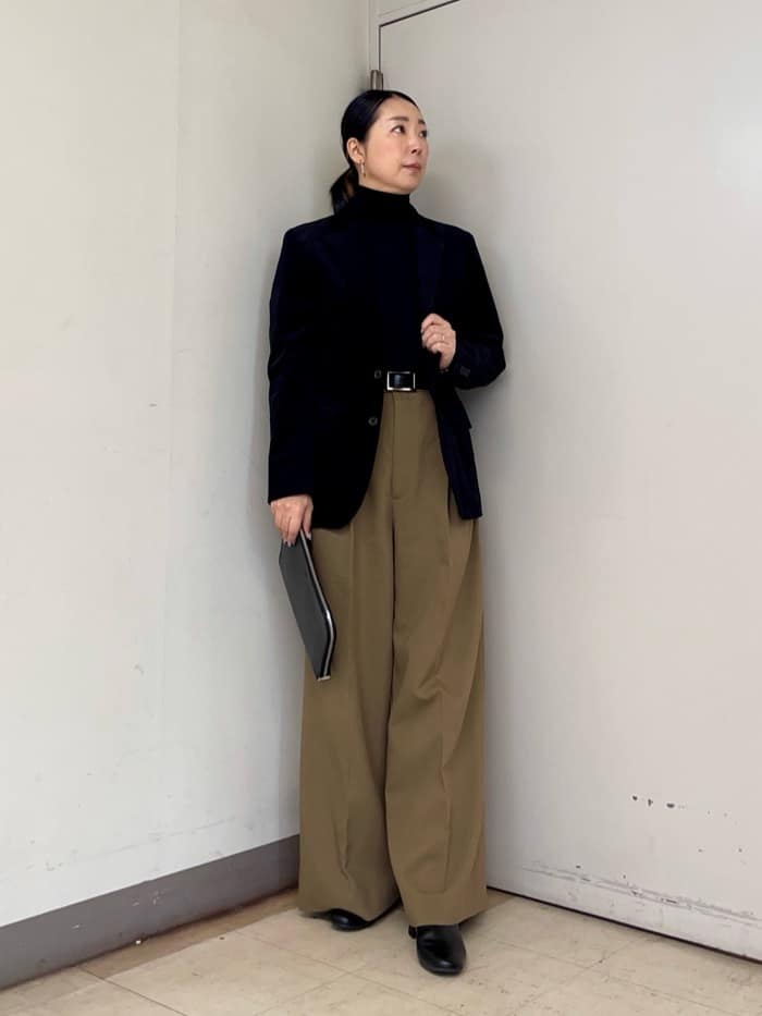 TAKEO KIKUCHIの【Sサイズ~】ストレッチコーデュロイ ジャケットを使ったコーディネートを紹介します。｜Rakuten Fashion(楽天ファッション／旧楽天ブランドアベニュー)6480674