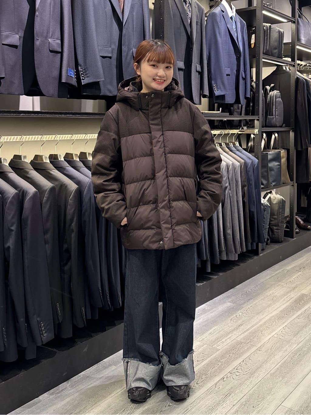 TAKEO KIKUCHIのカラーコンビ ダウンブルゾンを使ったコーディネートを紹介します。｜Rakuten Fashion(楽天ファッション／旧楽天ブランドアベニュー)6481501