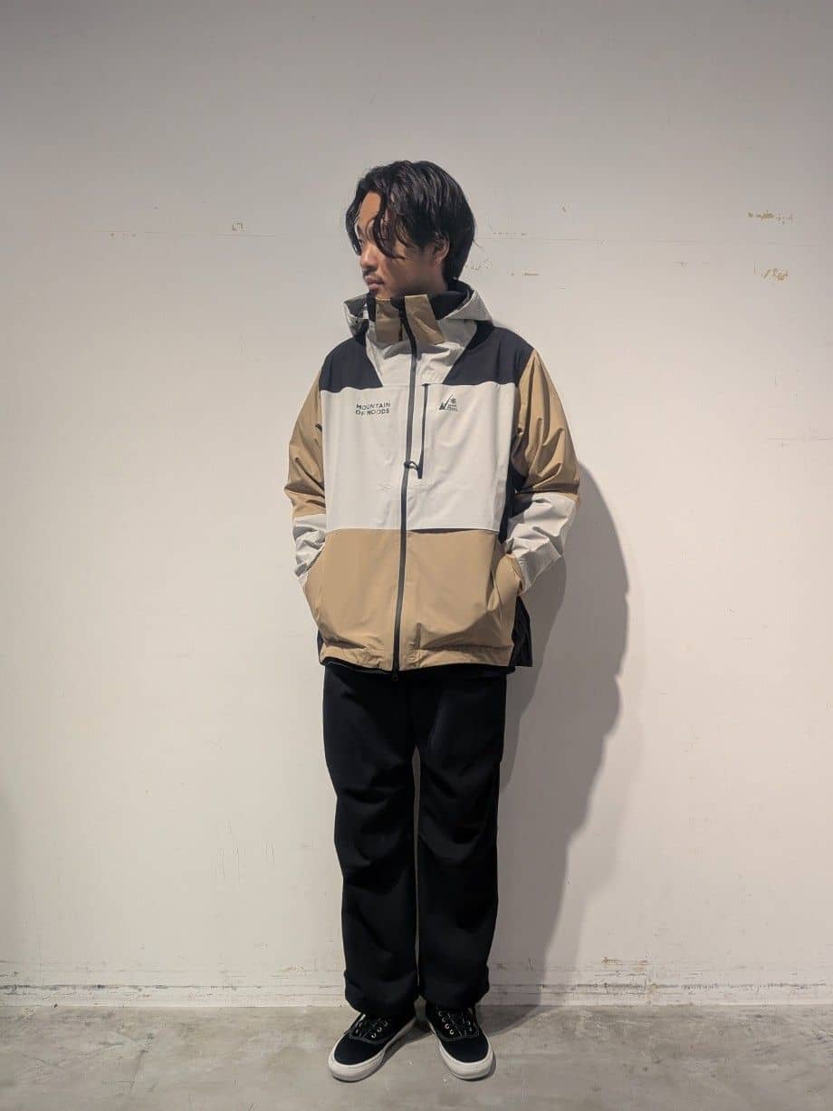 Snow PeakのHybrid Wool Trousersを使ったコーディネートを紹介します。｜Rakuten Fashion(楽天ファッション／旧楽天ブランドアベニュー)6481753