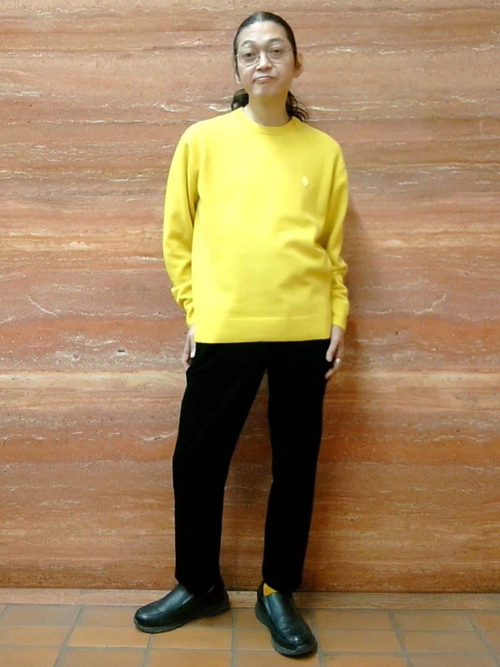 TAKEO KIKUCHIの【Air Palette Knit】ワンポイント カラーニット プルオーバーを使ったコーディネートを紹介します。｜Rakuten Fashion(楽天ファッション／旧楽天ブランドアベニュー)6480598