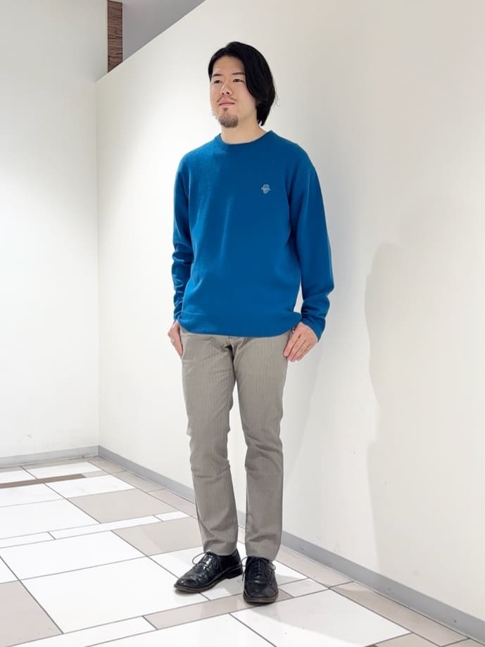 TAKEO KIKUCHIの【Air Palette Knit】ワンポイント カラーニット プルオーバーを使ったコーディネートを紹介します。｜Rakuten Fashion(楽天ファッション／旧楽天ブランドアベニュー)6483276
