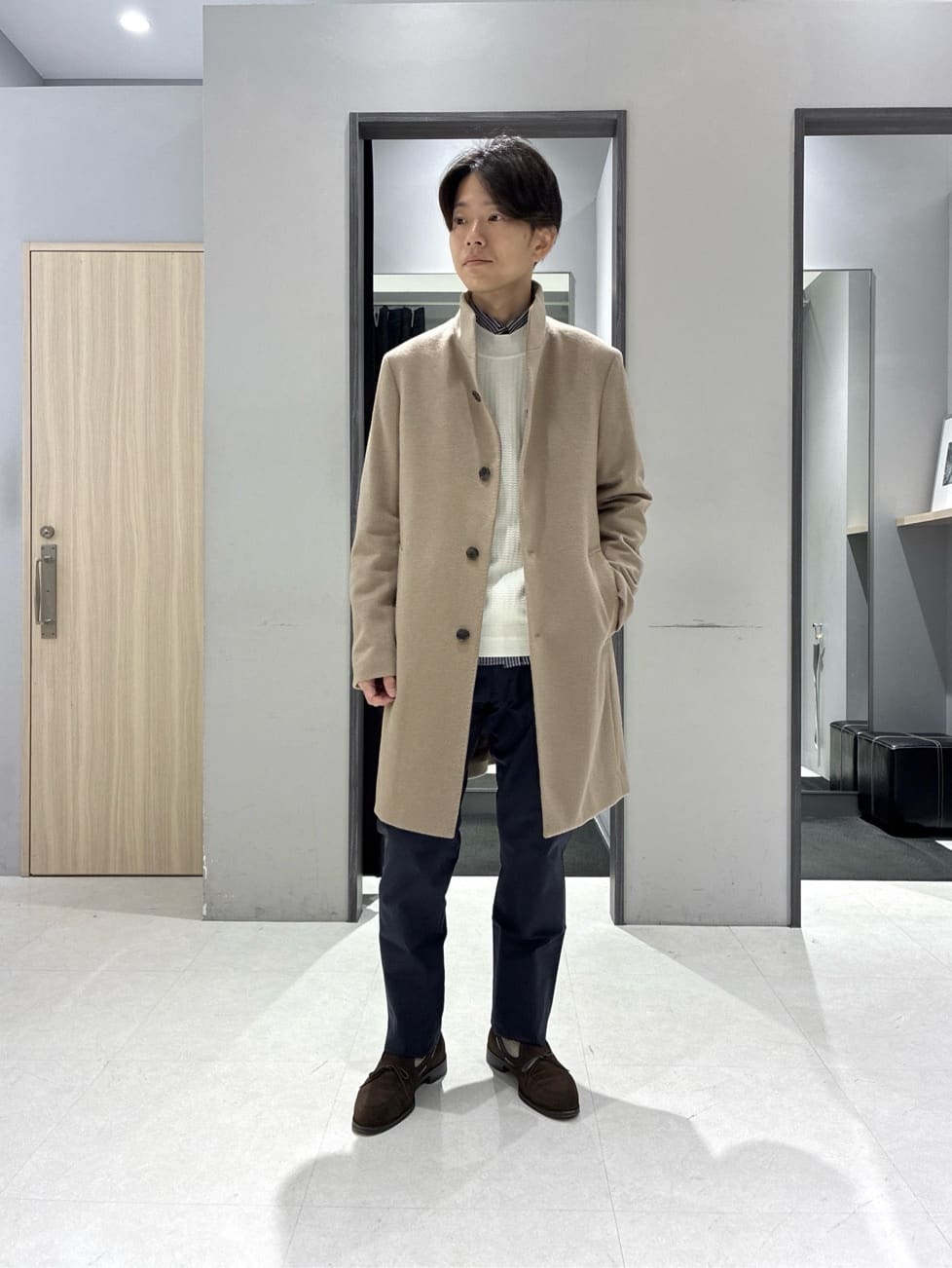 TAKEO KIKUCHIの【ウールカシミヤブレンド】ビーバー調 スタンドカラー コートを使ったコーディネートを紹介します。｜Rakuten Fashion(楽天ファッション／旧楽天ブランドアベニュー)6484749