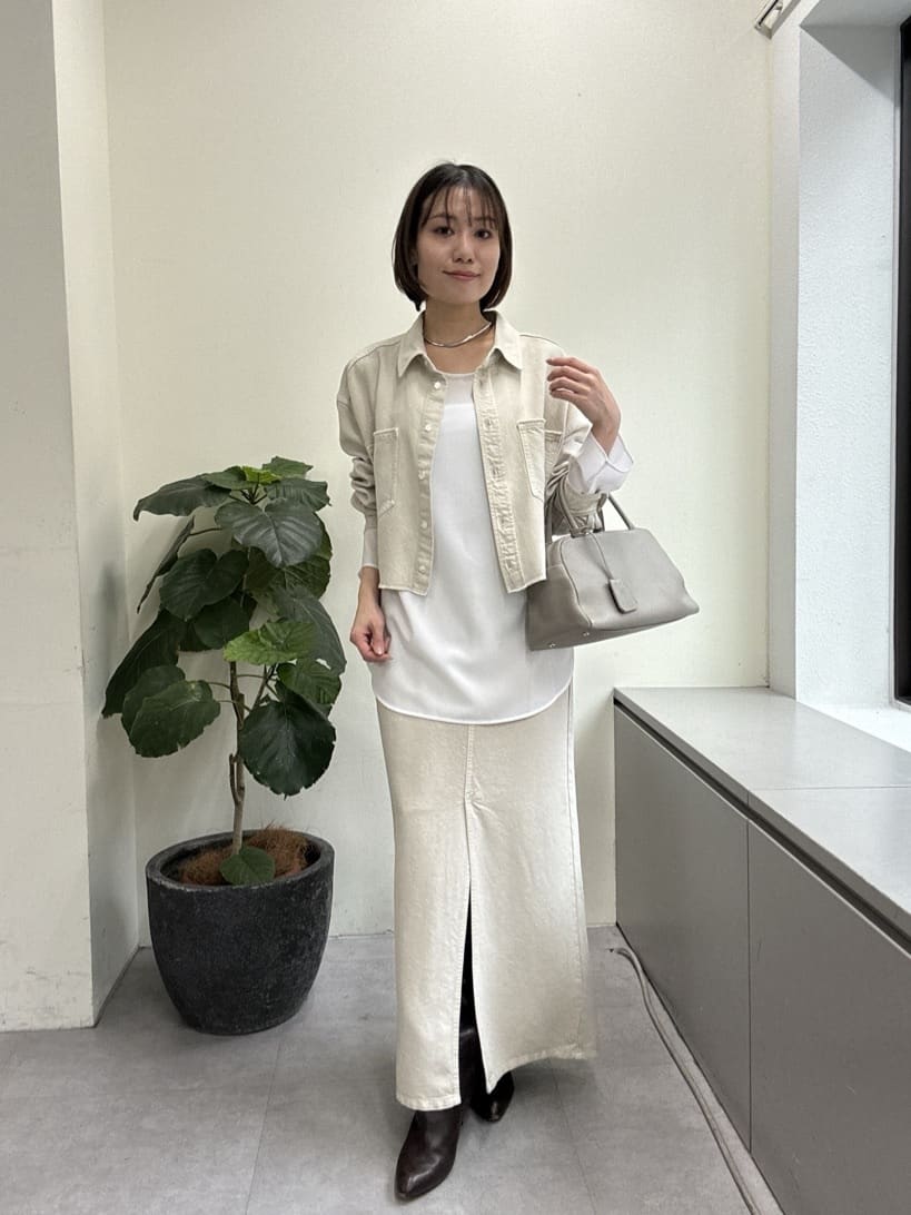 GALLARDAGALANTEの【セットアップ対応】リヨセルスリットスカートを使ったコーディネートを紹介します。｜Rakuten Fashion(楽天ファッション／旧楽天ブランドアベニュー)6485197