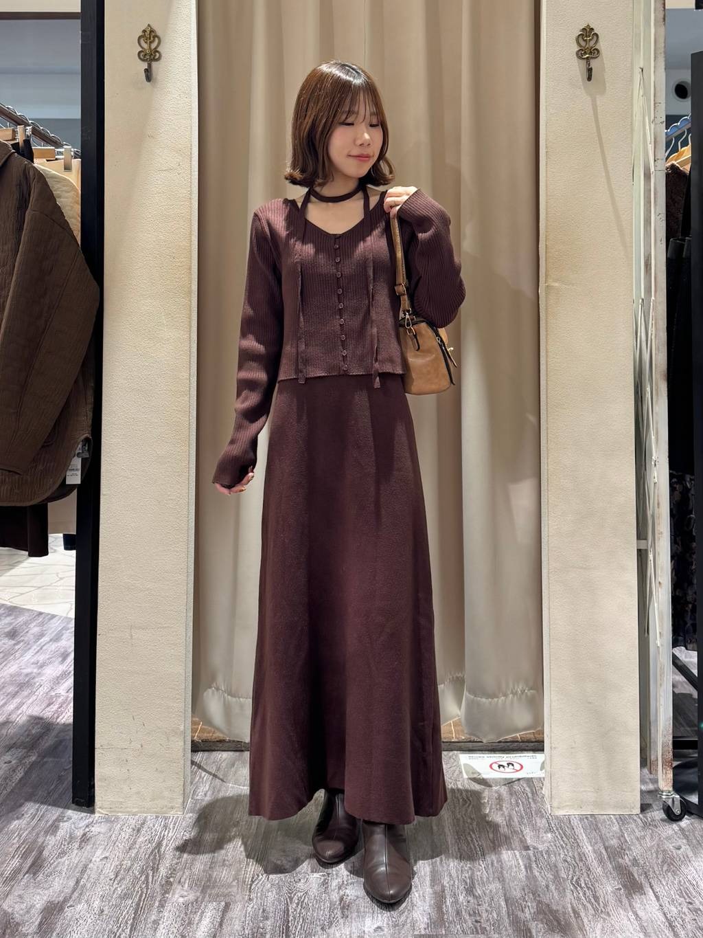 mysty womanのマルチWAYカーデワンピSETを使ったコーディネートを紹介します。｜Rakuten Fashion(楽天ファッション／旧楽天ブランドアベニュー)6485837