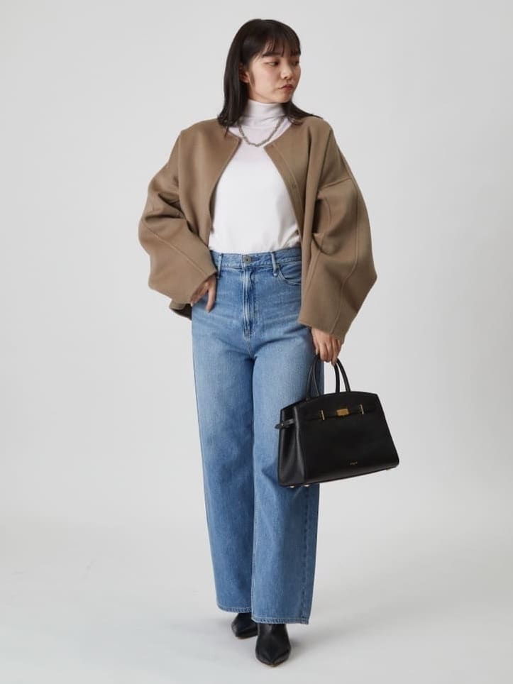 1er Arrondissementの<upper hights / アッパーハイツ>"THE LARA"デニムパンツを使ったコーディネートを紹介します。｜Rakuten Fashion(楽天ファッション／旧楽天ブランドアベニュー)6486308