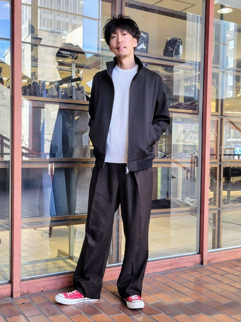 TAKEO KIKUCHIの【JUST ONE LAYER】ダウンファブリック ジップアップ リブ ブルゾンを使ったコーディネートを紹介します。｜Rakuten Fashion(楽天ファッション／旧楽天ブランドアベニュー)6488018