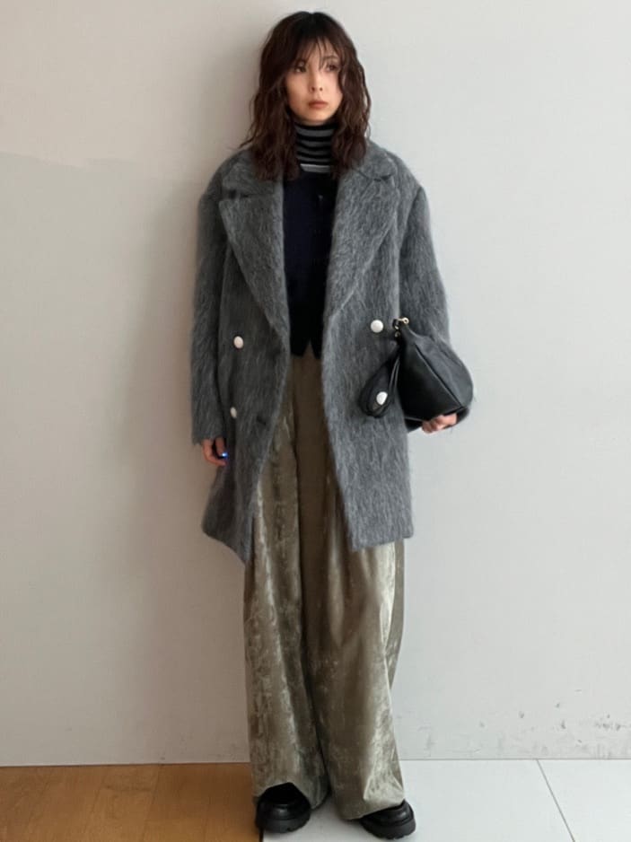 DRESSTERIORのモヘヤ混シャギーチェスターコートを使った