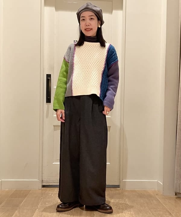 BEAMS HEARTの配色 パッチワーク ニット プルオーバーを使ったコーディネートを紹介します。｜Rakuten Fashion(楽天ファッション／旧楽天ブランドアベニュー)6489055