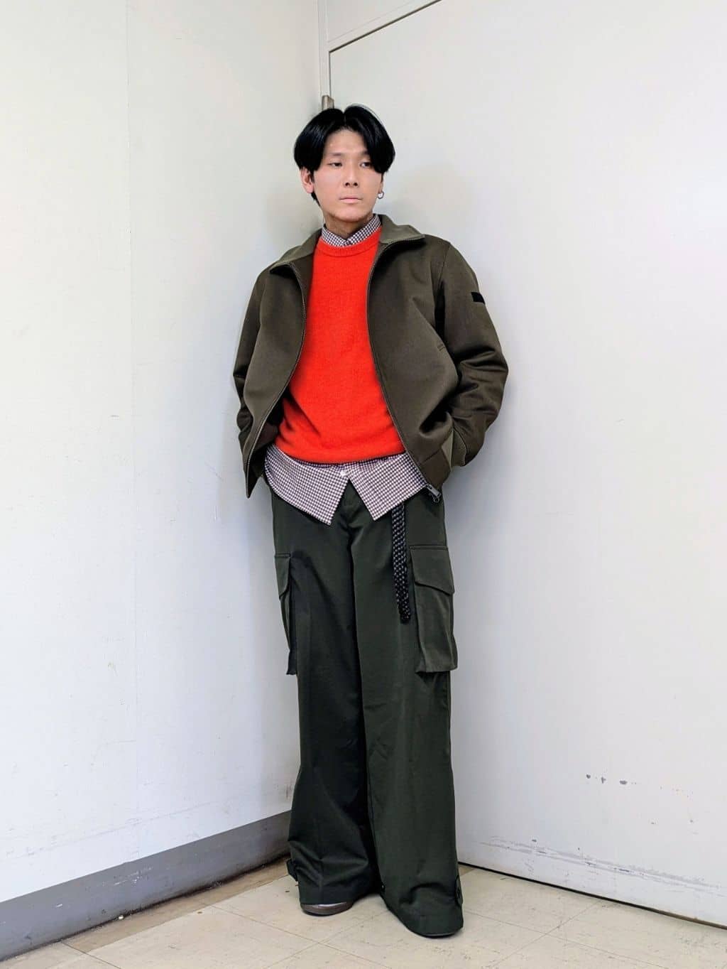 TAKEO KIKUCHIの【JUST ONE LAYER】ダウンファブリック ジップアップ リブ ブルゾンを使ったコーディネートを紹介します。｜Rakuten Fashion(楽天ファッション／旧楽天ブランドアベニュー)6490090