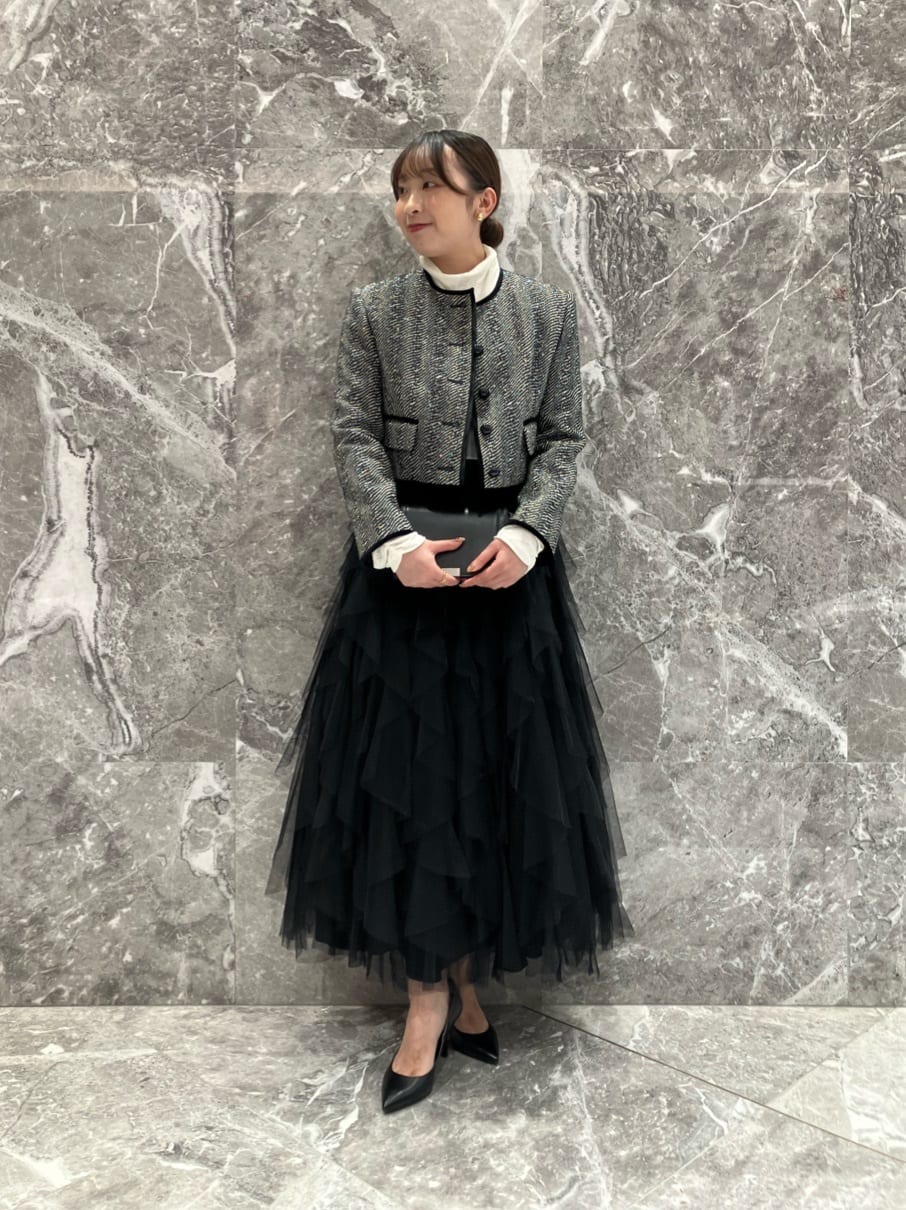 allurevilleの【LOULOU WILLOUGHBY】LINTONラメツイードショートジャケットを使ったコーディネートを紹介します。｜Rakuten Fashion(楽天ファッション／旧楽天ブランドアベニュー)6492080