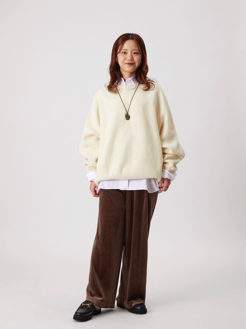 1er Arrondissementのベロアリボンレギュラーカラーシャツを使ったコーディネートを紹介します。｜Rakuten Fashion(楽天ファッション／旧楽天ブランドアベニュー)6494279