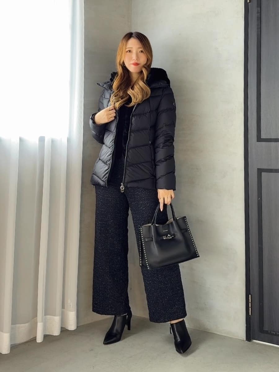 Viaggio Bluの【新色追加】スパンコールリブタートルニットを使ったコーディネートを紹介します。｜Rakuten Fashion(楽天ファッション／旧楽天ブランドアベニュー)6494643