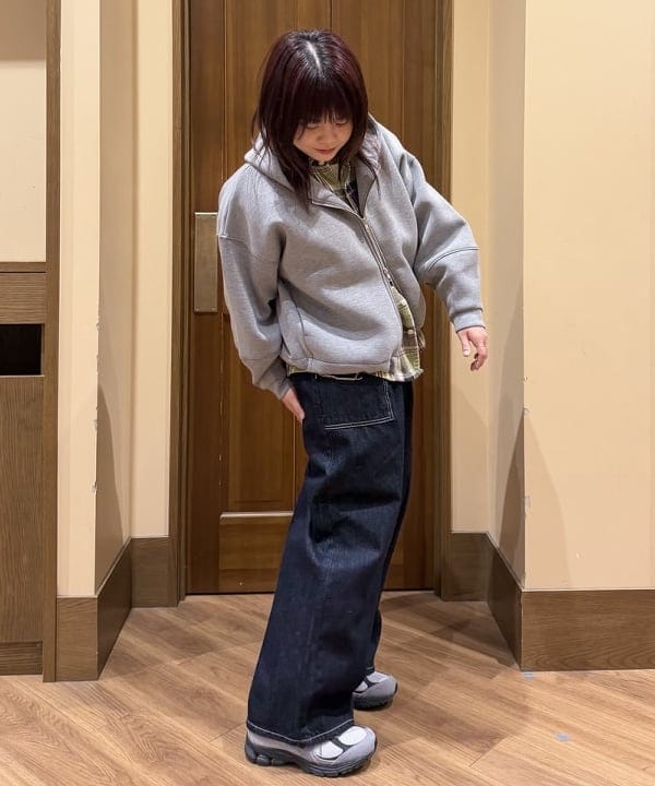 BEAMS OUTLETのボーイ ワークチェック ロングスリーブシャツを使ったコーディネートを紹介します。｜Rakuten Fashion(楽天ファッション／旧楽天ブランドアベニュー)6495753