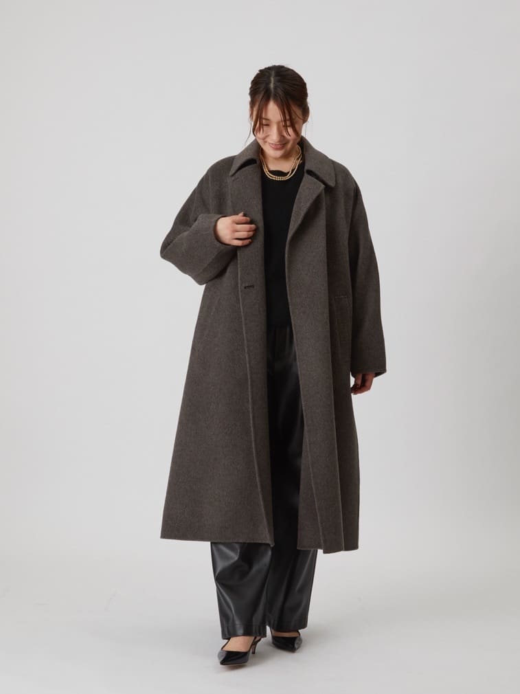 1er ArrondissementのTOPダブルビーバーステンカラーコート(スカーフ付)を使ったコーディネートを紹介します。｜Rakuten Fashion(楽天ファッション／旧楽天ブランドアベニュー)6500863