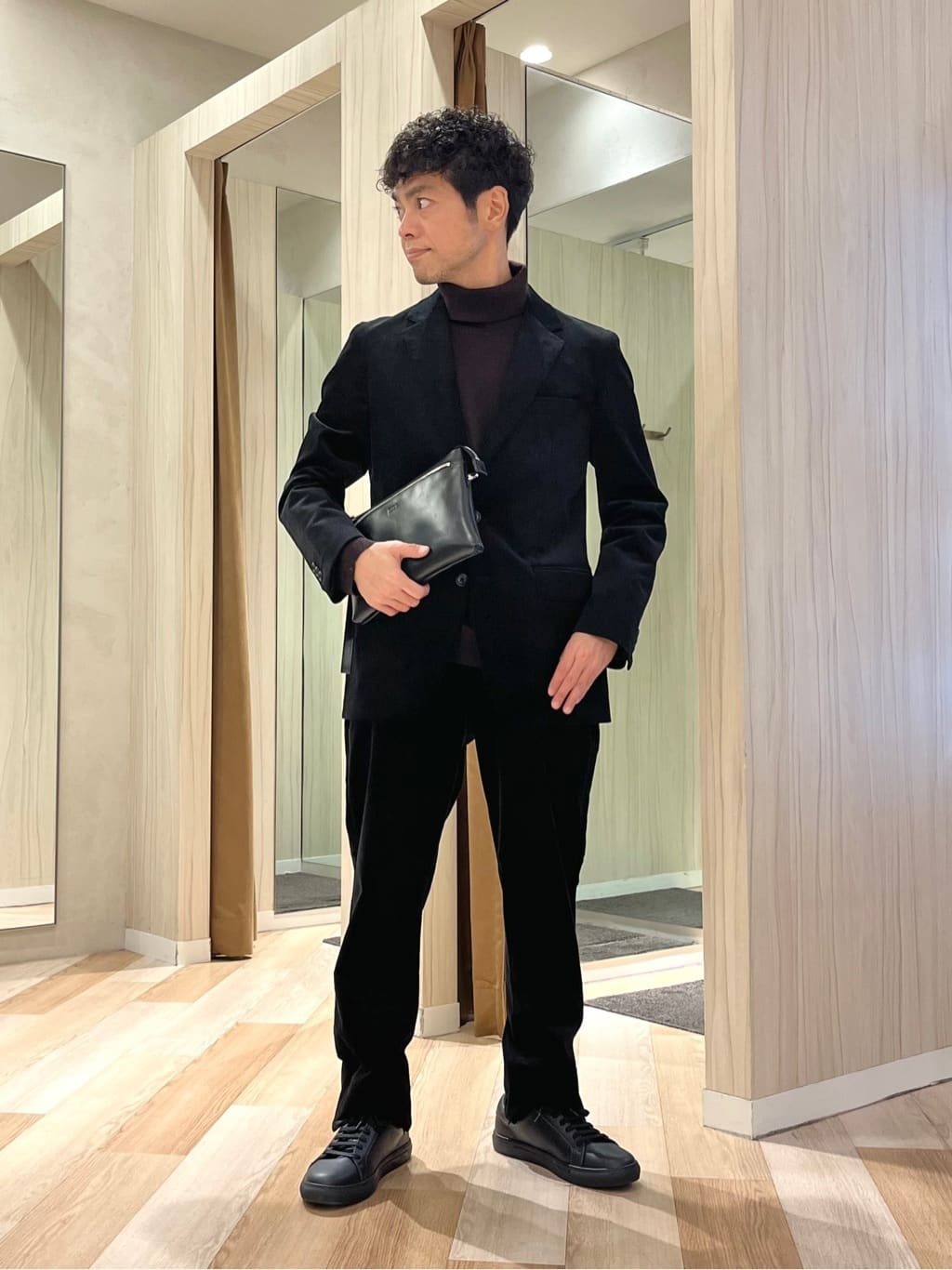 TAKEO KIKUCHIの【Sサイズ~】ストレッチコーデュロイ ジャケットを使ったコーディネートを紹介します。｜Rakuten Fashion(楽天ファッション／旧楽天ブランドアベニュー)6500850