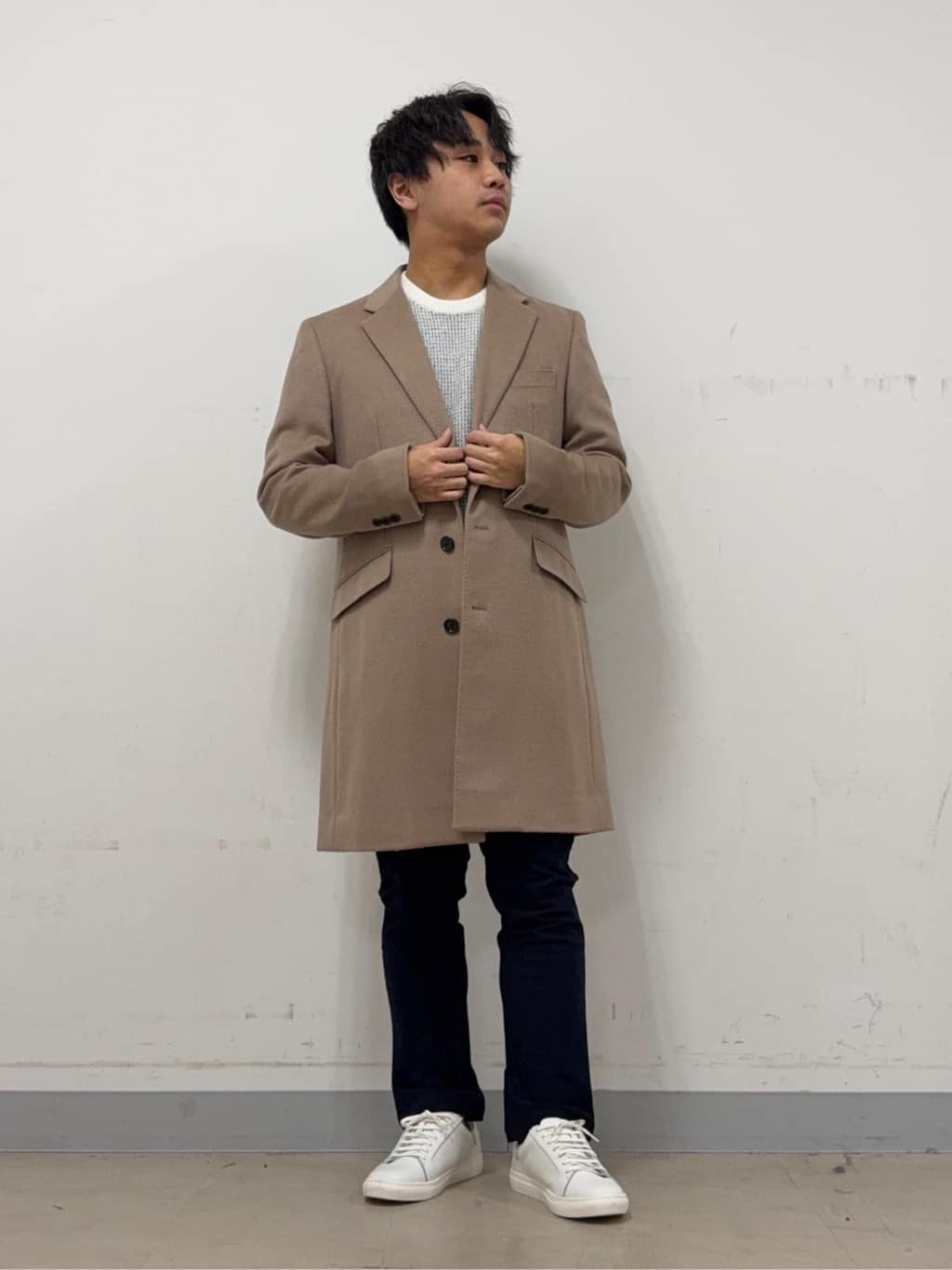 TAKEO KIKUCHIのカシミヤブレンド ビーバー調チェスターコートを使ったコーディネートを紹介します。｜Rakuten Fashion(楽天ファッション／旧楽天ブランドアベニュー)6502541