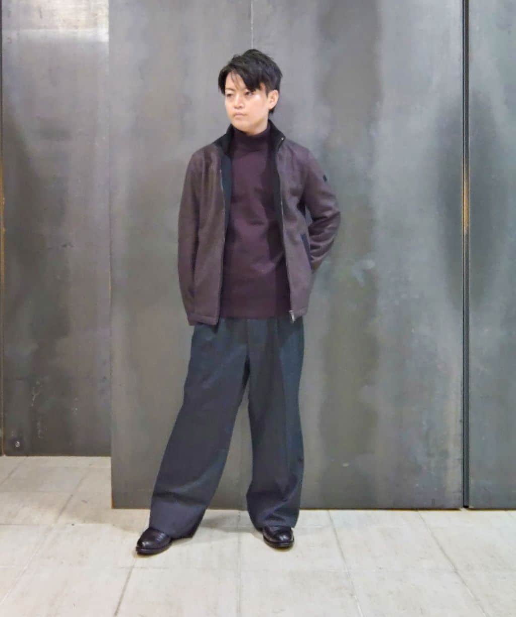 TAKEO KIKUCHIの【JUST ONE LAYER】ダウンファブリック ジップアップ フード ブルゾンを使ったコーディネートを紹介します。｜Rakuten Fashion(楽天ファッション／旧楽天ブランドアベニュー)6502545