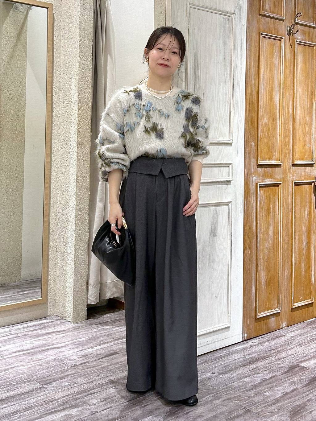 mysty womanのウエスト折り返しワイドパンツを使ったコーディネートを紹介します。｜Rakuten Fashion(楽天ファッション／旧楽天ブランドアベニュー)6503171
