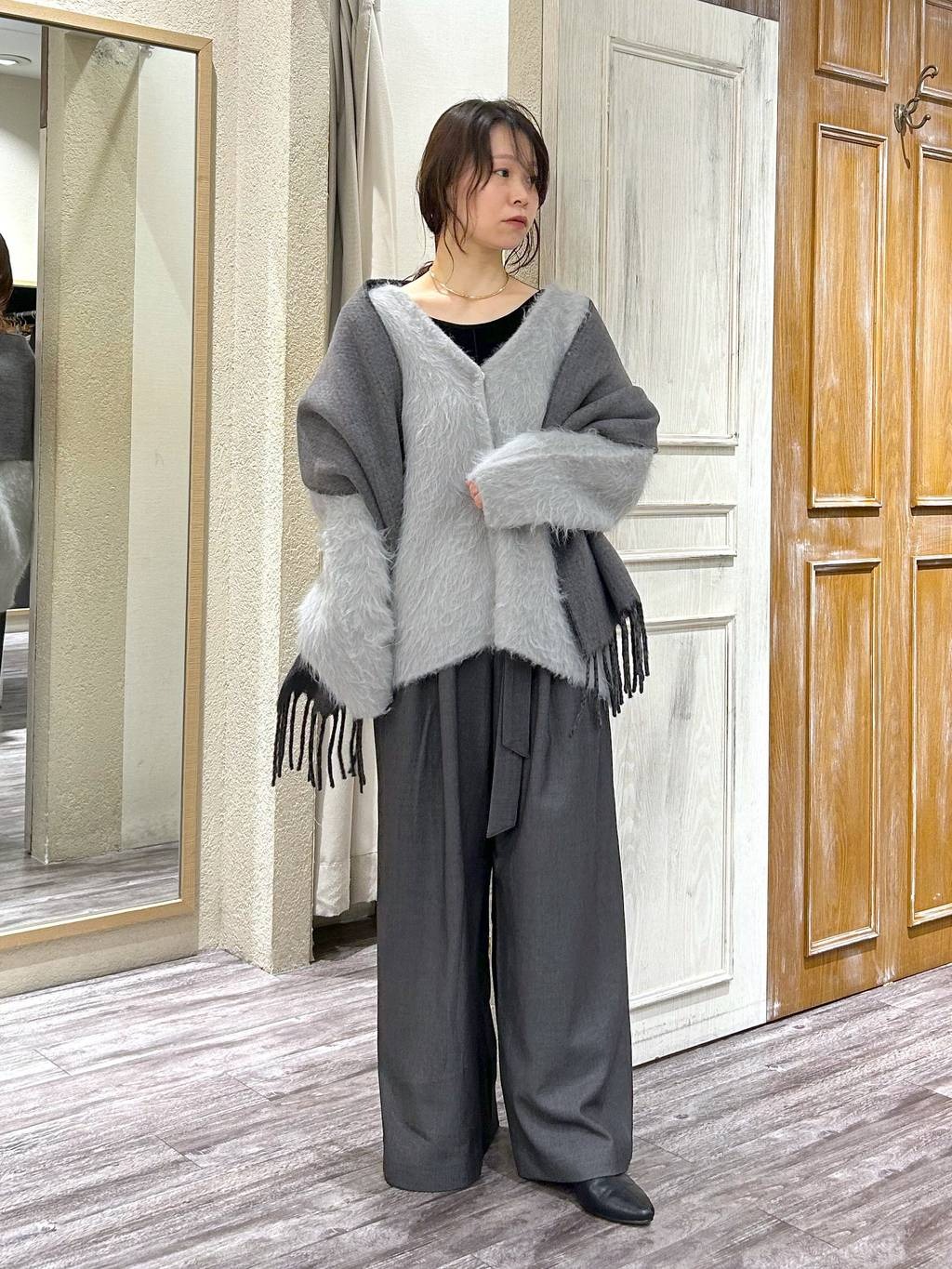 mysty womanの接結シャギーニットカーディガンを使ったコーディネートを紹介します。｜Rakuten Fashion(楽天ファッション／旧楽天ブランドアベニュー)6503635