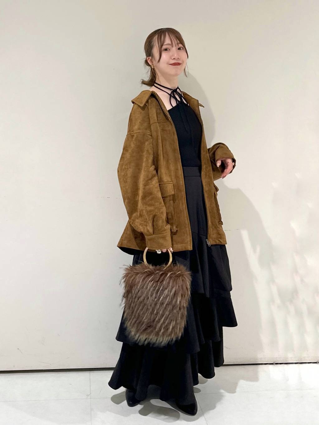 mysty womanのアシメティアードスカート2を使ったコーディネートを紹介します。｜Rakuten Fashion(楽天ファッション／旧楽天ブランドアベニュー)6504010