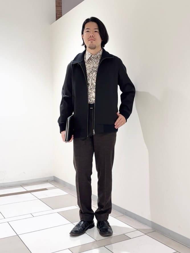 TAKEO KIKUCHIの【JUST ONE LAYER】ダウンファブリック ジップアップ リブ ブルゾンを使ったコーディネートを紹介します。｜Rakuten Fashion(楽天ファッション／旧楽天ブランドアベニュー)6504012