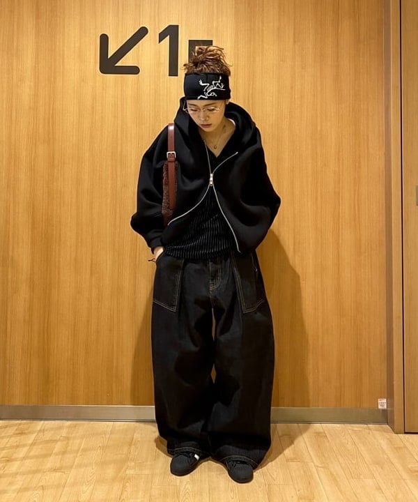 BEAMS HEARTのオーバー ワイド デニム パンツを使ったコーディネートを紹介します。｜Rakuten Fashion(楽天ファッション／旧楽天ブランドアベニュー)6506497