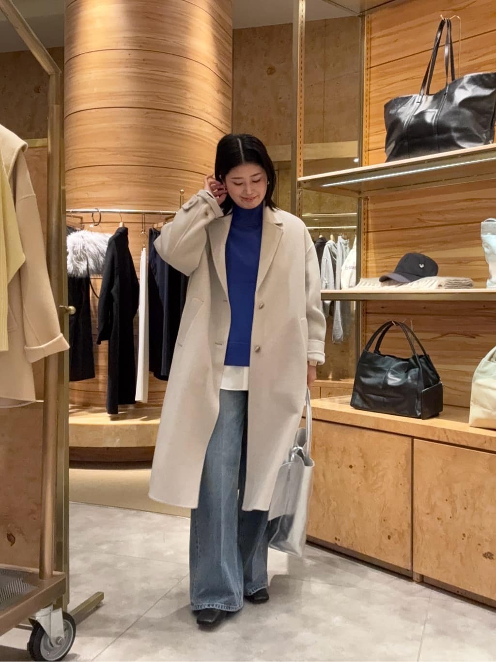 GALLARDAGALANTEのラウンドブラウスTeeを使ったコーディネートを紹介します。｜Rakuten Fashion(楽天ファッション／旧楽天ブランドアベニュー)6509586
