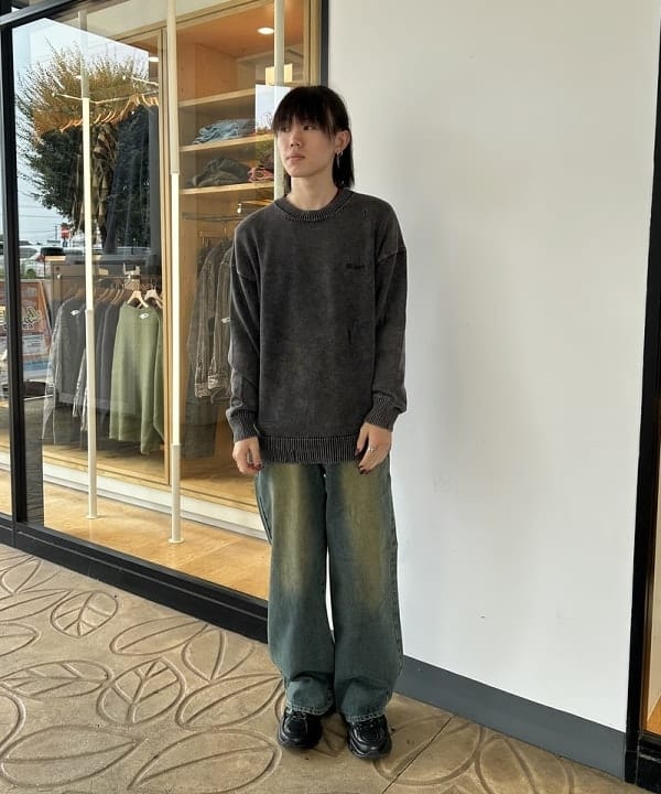 BEAMS HEARTのフェード ダメージ クルー ニットを使ったコーディネートを紹介します。｜Rakuten Fashion(楽天ファッション／旧楽天ブランドアベニュー)6510055