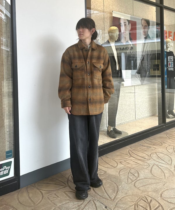 BEAMS HEARTのシャギー チェック CPO シャツを使ったコーディネートを紹介します。｜Rakuten Fashion(楽天ファッション／旧楽天ブランドアベニュー)6510056