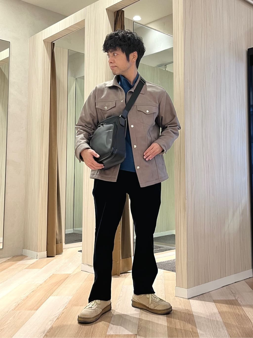 TAKEO KIKUCHIの【JUST ONE LAYER】ダウンファブリック ブルゾンを使ったコーディネートを紹介します。｜Rakuten Fashion(楽天ファッション／旧楽天ブランドアベニュー)6510505