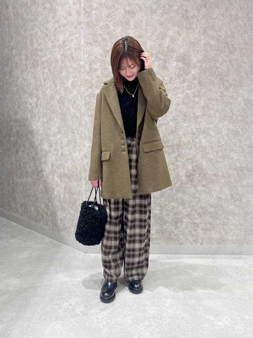 LASUDのドロップボタンチェックワイドパンツを使ったコーディネートを紹介します。｜Rakuten Fashion(楽天ファッション／旧楽天ブランドアベニュー)6511820