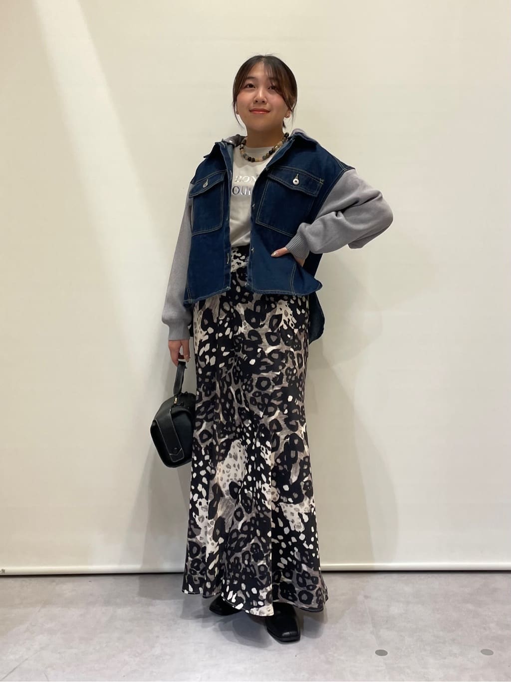 Vinのニットドッキングデニムジャケットを使ったコーディネートを紹介します。｜Rakuten Fashion(楽天ファッション／旧楽天ブランドアベニュー)6514125