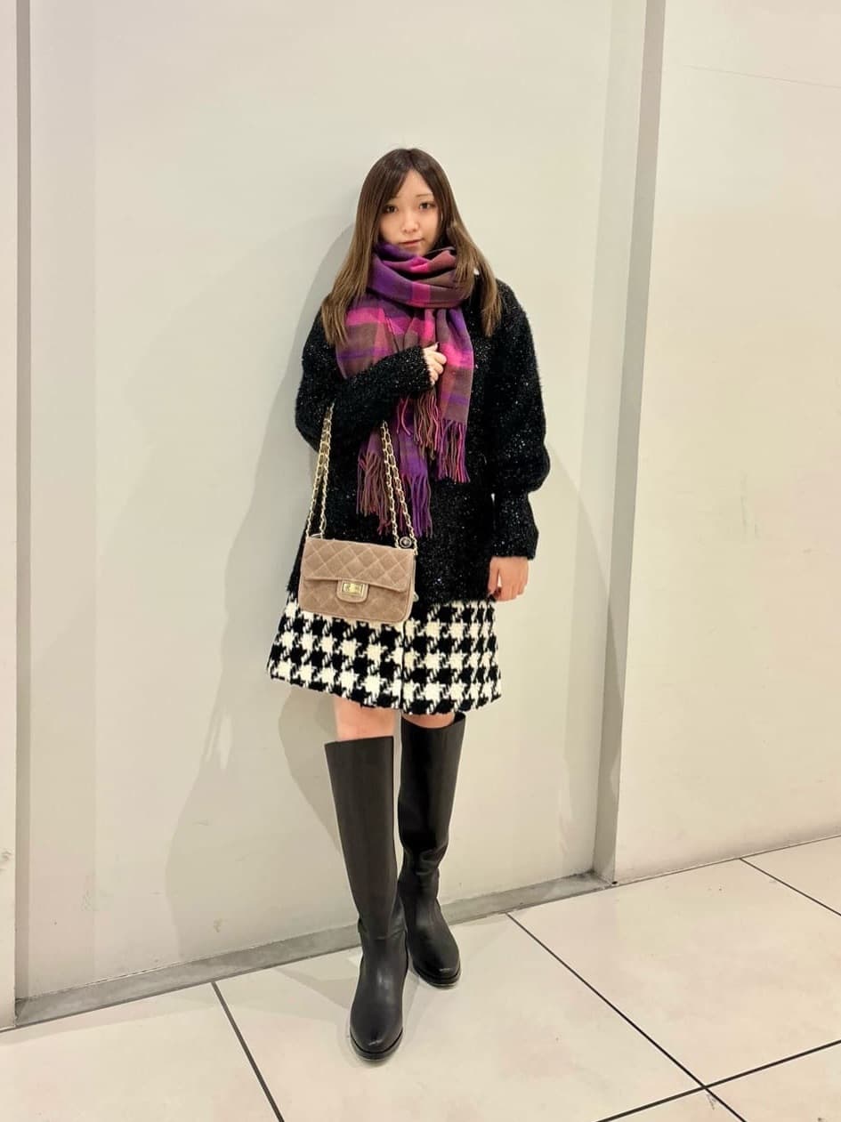 allurevilleの【LOULOU WILLOUGHBY】ロービング千鳥タックミニスカート