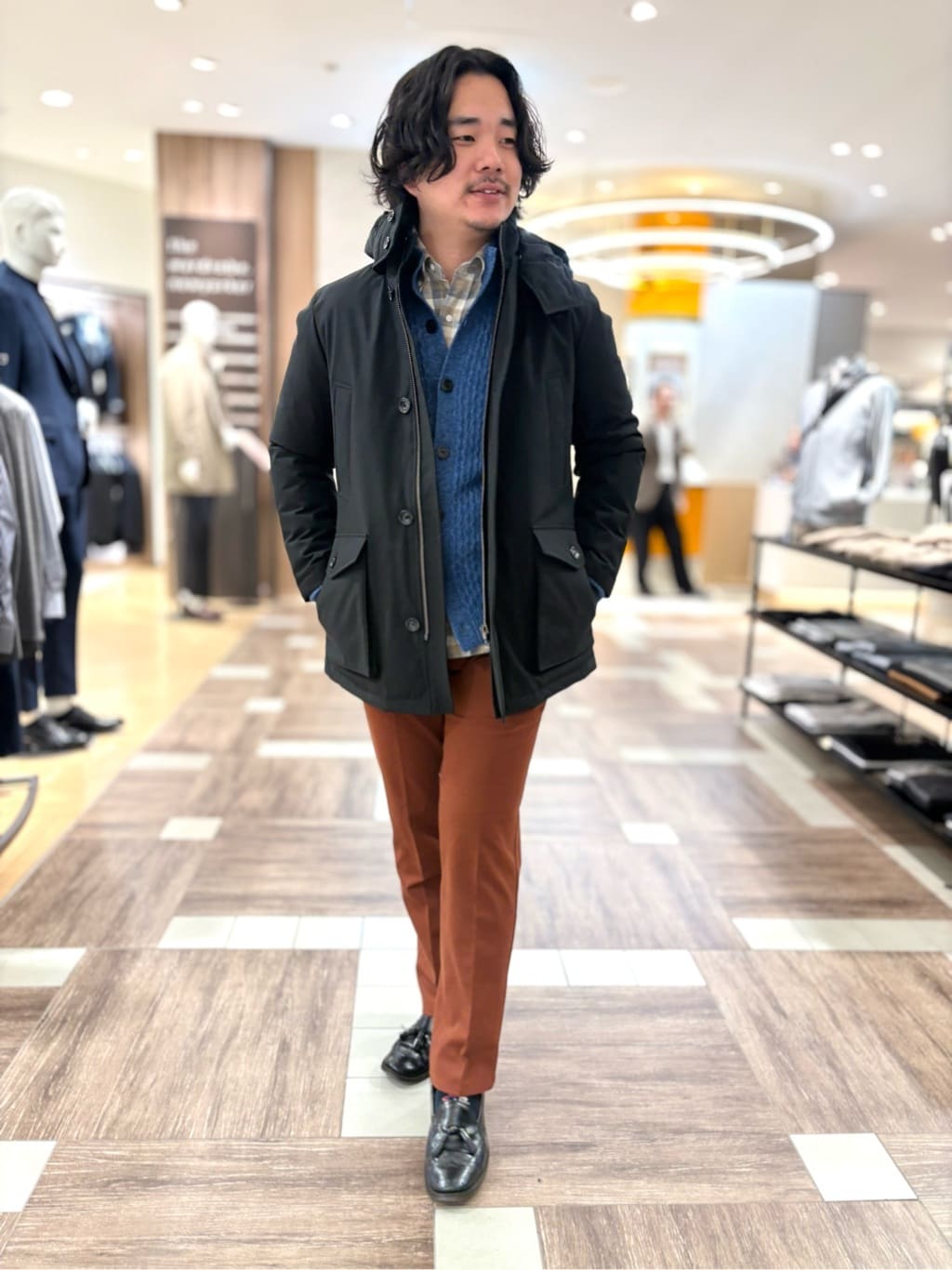 NEWYORKERのWOOLIAN PLAIN スタンドフード付きダウンアウターを使った