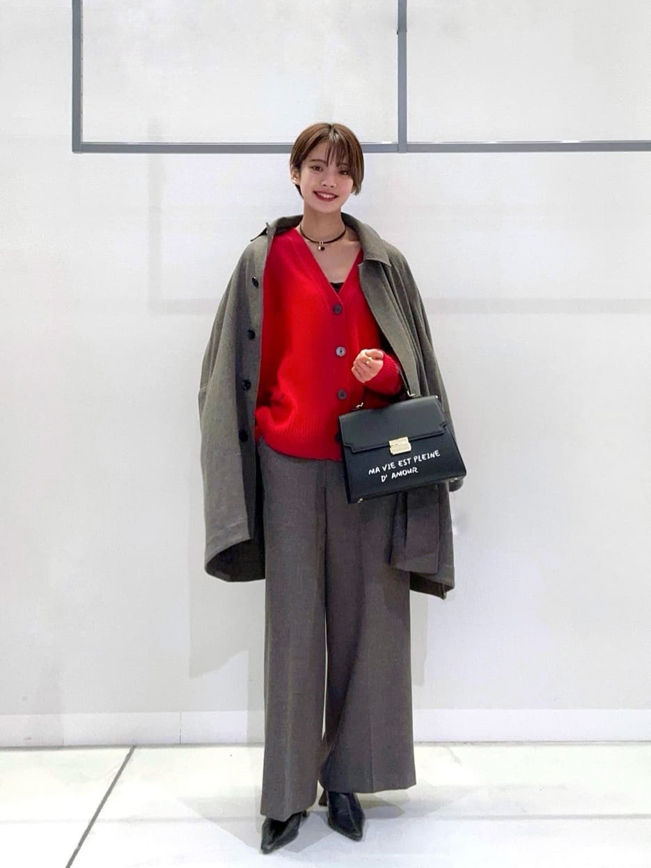 Vinのロゴ刺繍デザインニットカーディガンを使ったコーディネートを紹介します。｜Rakuten Fashion(楽天ファッション／旧楽天ブランドアベニュー)6516979