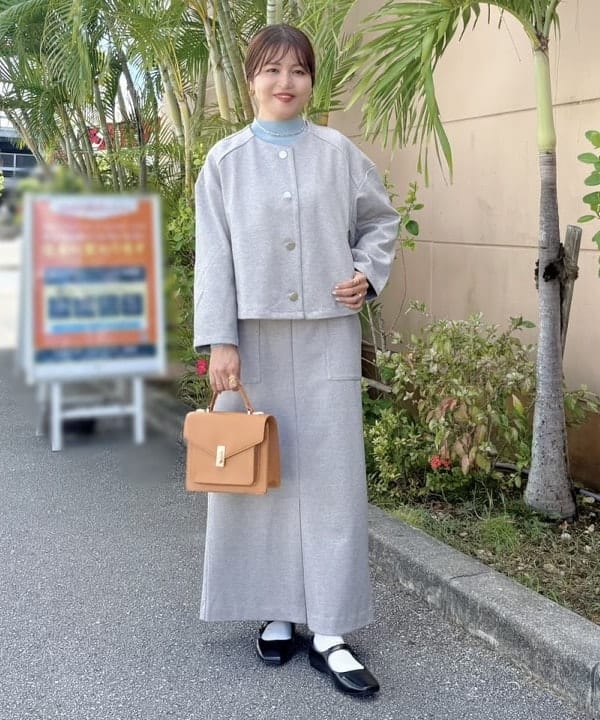 BEAMS HEARTのカット ツイル ノーカラー ジャケットを使ったコーディネートを紹介します。｜Rakuten Fashion(楽天ファッション／旧楽天ブランドアベニュー)6516993